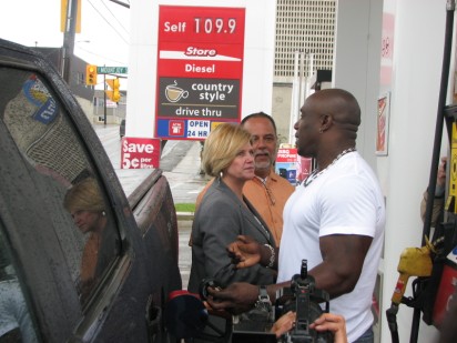 andrea and gilles and gas